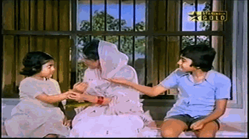 Mehndi To Mehndi Hai Lyrics - Rekha | Ashok Kumar | Aruna Irani | Lata Mangeshkar