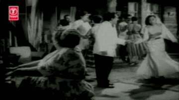 Mere Gore Gore Gaal Lyrics - Nirupa Roy | Jeevan | Nanda | Mohammed Rafi | Shamshad