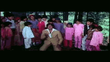 Mere Pass Aao Mere Dosto Lyrics - Amitabh Bachchan | Rekha | Master Ravi
