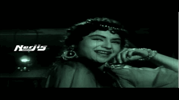 Meri Mehfil Mein Aa Ke Lyrics - Pradeep Kumar | Helen | Murad | Asha Bhosle | Mohammed Rafi