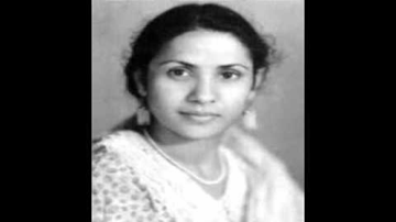 Mohabbat Mein Saara Jahan Lyrics - Khursheed | Sheikh Mukhtar | Agha | Khursheed Bano