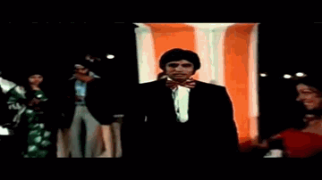 muhabbat baDe kaam kii chiiz hai Lyrics - Amitabh Bachchan | Sanjeev Kumar | Hema Malini | Lata Mangeshkar | Kishore Kumar