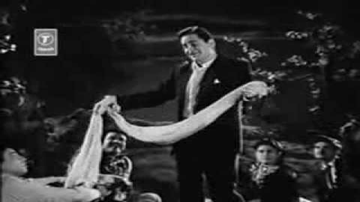 Mujh Ko Yaaro Maaf Karna Lyrics - Mala Sinha | Raj Kapoor | Mubarak | Mukesh Chand Mathur (Mukesh)