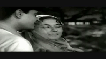 Mujhe Pyar Ki Zindagi Dene Wale Lyrics - Meena Kumari | Mohan Choti | Rajendra Kumar | Mohammad Rafi | Asha Bhosle