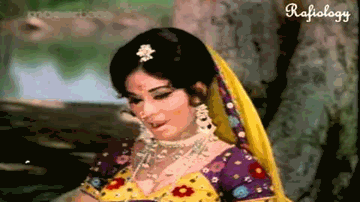 Mujhko Bacha Le Meri Maa Lyrics - Jeevan | Aruna Irani | Asrani | Asha Bhosle | Mohammed Rafi