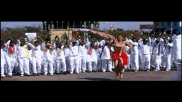 Munna Mobile Lyrics - Ajay Devgan | Amitabh Bachchan | Sanjay Dutt | Anu Malik | Sonu Nigam