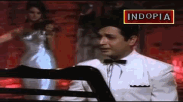 Nadi Ka Kinaara Mendhak Lyrics - Mumtaz | Shatrughan Sinha | Biswajeet | Manhar Udhas | Mohammed Rafi