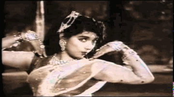Naino Me Jhume Hai Pyar Lyrics - Nirupa Roy | Shakeela | Madan Puri | Asha Bhosle