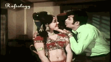 Nasha Sharab Mein Hota Lyrics - Anil Dhawan | Ramesh Deo | Yogeeta Bali | Mohammed Rafi