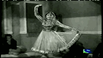 Nazar Ne Uthte Hi Lyrics - Helen | Bela Bose | Uma Dutt | Lata Mangeshkar