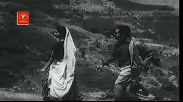 Nazar Se Mil Gayi Nazar Lyrics - Helen | Balraj Sahni | Geeta Bali | Dwijen Mukherjee | Savita Banerjee