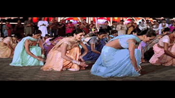 Pairon Mein Bandhan Hai Lyrics - Aishwarya Rai | Shahrukh Khan | Amitabh Bachchan | Lata Mangeshkar | Udit Narayan