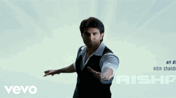 Pal Pal Dil Jisko Dhoonde Lyrics - Priyanka Chopra | Harman Baweja | Rajesh Vivek | Sohail Sen