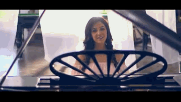 Papa Hain Na (Title) Lyrics - Neeti Mohan