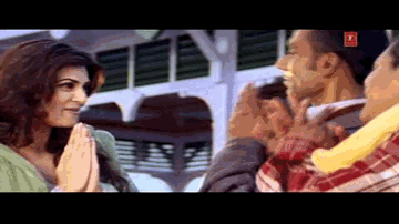 Papa Mere Papa (1) Lyrics - Ajay Devgan | Sushmita Sen | Sonu Nigam | Shreya Ghoshal