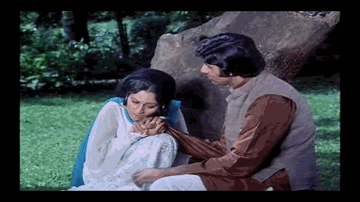 pattaa pattaa buuTaa buuTaa, haal hamaaraa jaane hai Lyrics - Amitabh Bachchan | Jaya Bhaduri | Amitabh Bachhan | Lata Mangeshkar | Mohammad Rafi