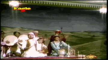 Peenewale To Nigahonse Lyrics - Shatrughan Sinha | Sulakshana Pandit | Rakesh Roshan | Shankar Shambhu