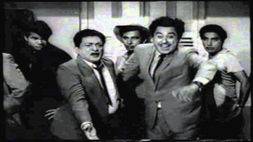 Pehle Aap Chaliye Lyrics - Aruna Irani | Kishore Kumar | Bhagwan | Mahendra Kapoor
