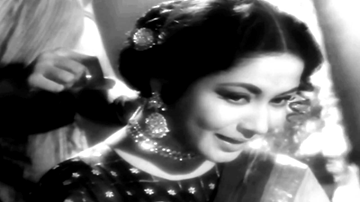 Piya Aiso Jiya Main Lyrics - Waheeda Rehman | Meena Kumari | Guru Dutt | Geeta Ghosh Roy Chowdhuri (Geeta Dutt)
