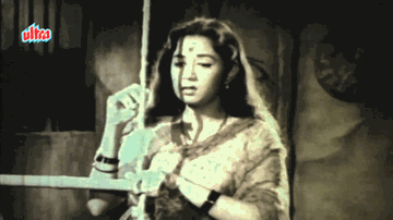 Poochhungi Ek Din Lyrics - Mohan Choti | Jagdeep | Nanda | Lata Mangeshkar