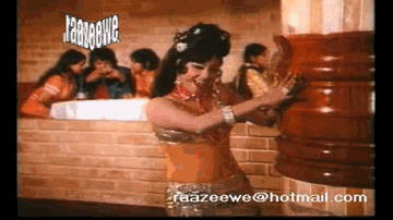 Pyaar Tujhe Aisa Karungi Sanam Lyrics - Rekha | Rehman | I.S. Johar | Asha Bhosle