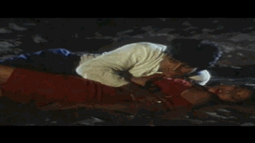 Pyar Pyar Pyar Pyar Mere Lyrics - Akshay Kumar | Ajay Devgan | Karisma Kapoor | Bela Sulakhe | Udit Narayan