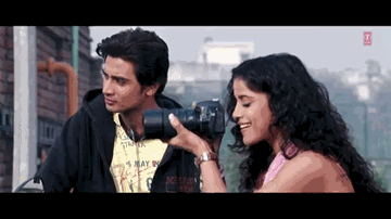 Raahi Raahi Lyrics - Piaa Bajpai | Shiv Pandit | Neeti Mohan | Tochi Raina