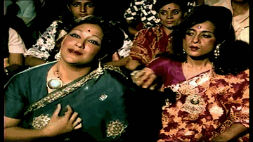 Raahi Tha Main Aawara Lyrics - I.S. Johar | Dev Anand | Ajit | Kishore Kumar