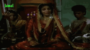 Raaz-E-Ulfat Chhupa Ke Lyrics - Om Puri | Shabana Azmi | Kavita Krishnamurthy