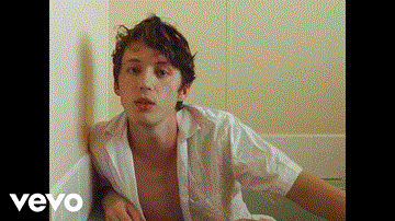 Rager Teenager! Lyrics - Troye Sivan