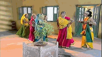 Raja Meri Matki Ko Mat Phodo, Matki Jo Phuti Toh Chunri Bhig Jayegi Lyrics - Shatrughan Sinha | Jaya Bhaduri | Asha Bhosle