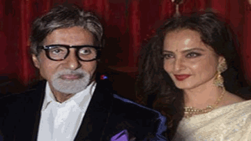 rang barase bhiige chunaravaalii, rang barase Lyrics - Amitabh Bachchan | Rekha | Sanjeev Kumar