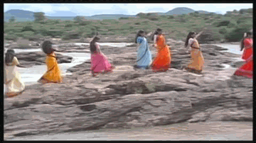 Saanso Mein Sargam Lyrics - Sridevi | Rajnikanth | Silk Smitha | Alka Yagnik