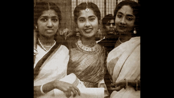 Sab Mere Sahare Tut Gaye Lyrics - Sapru | Leela Chitnis | Tabassum | Meena Kapoor