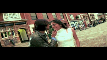 Sanam Sanam Lyrics - Rajpal Yadav | Om Puri | Sunil Shetty | Shaan | Shrraddha Pandit