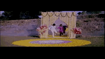 Sapna Sapna Apna Hai Lyrics - Dharmendra | Madhavi | Jeetendra | Chandrani Mukherjee | Nitin Mukesh Chand Mathur