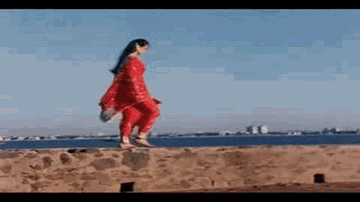 Sapno Ki Duniya Hai Lyrics - Naseeruddin Shah | Sanjana Kapoor | Lata Mangeshkar