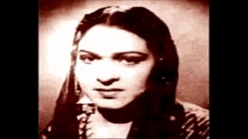 Shama Jalti Hai Magar Lyrics - Nirupa Roy | Manhar Desai | Dulari | Amirbai Karnataki