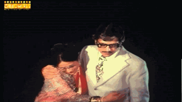 Shyam Ki Baho Me Radhika Lyrics - Ashok Saraf | Amol Palekar | Ranjeeta Kaur | Usha Khanna