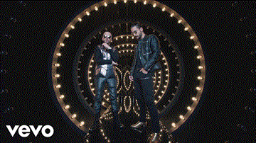 Sã³lo Mã­A Lyrics - Yandel | English Song