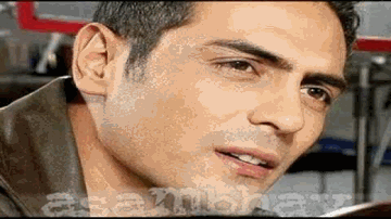 Soniye Lyrics - Amitabh Bachchan | Arjun Rampal | Perizaad Zorabian | K. K. | Sunidhi Chauhan