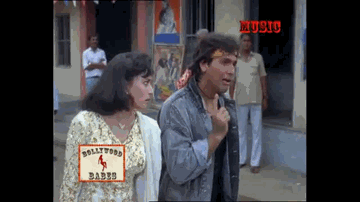 Sun O Mr. Ek Taaza Khabar Lyrics - Madhuri Dixit | Govinda | Dilip Kumar | Alka Yagnik | Amit Kumar