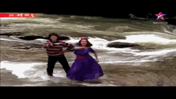 Sunday Ko Bulaya Lyrics - Tanuja | Ashok Saraf | Asrani | S P Balasubramaniam | Lata Mangeshkar