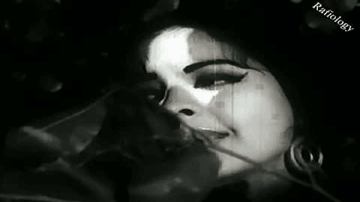 Suni Suni Lag Rahi Hai Lyrics - Ulhas | Vijay Kumar | Meenakshi | Mohammed Rafi
