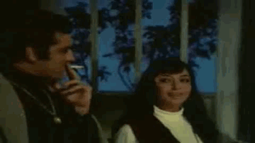 Suniye Zara Dekhiye Na Lyrics - Helen | Sunil Dutt | Feroz Khan | Lata Mangeshkar