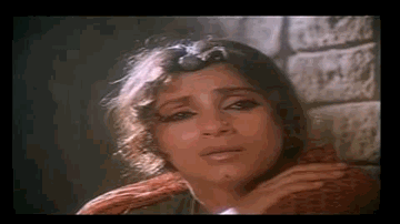 suniyo jii araj mhaarii o baabulaa hamar Lyrics - Hema Malini | Vinod Khanna | Dimple Kapadia | Lata Mangeshkar