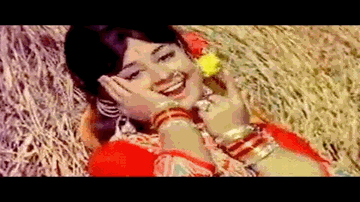 Suno Saathiyo Lyrics - Sanjeev Kumar | Shatrughan Sinha | Farida Jalal | Asha Bhosle | Mahendra Kapoor