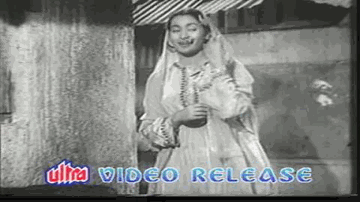 Surat Ho Toh Aisi Ho Lyrics - Lalita Pawar | Dev Anand | Kumkum | Francis Vaz | Mohammed Rafi