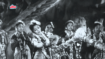 Taaro Ke Paalne Mein Jhule Lyrics - Meena Kumari | Mahipal | S N Tripathi | Geeta Ghosh Roy Chowdhuri (Geeta Dutt)