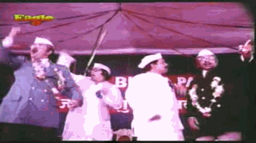Tak Dhin Tak Lyrics - Rekha | Randhir Kapoor | Pran | Kishore Kumar | Prabodh Chandra Dey (Manna Dey)